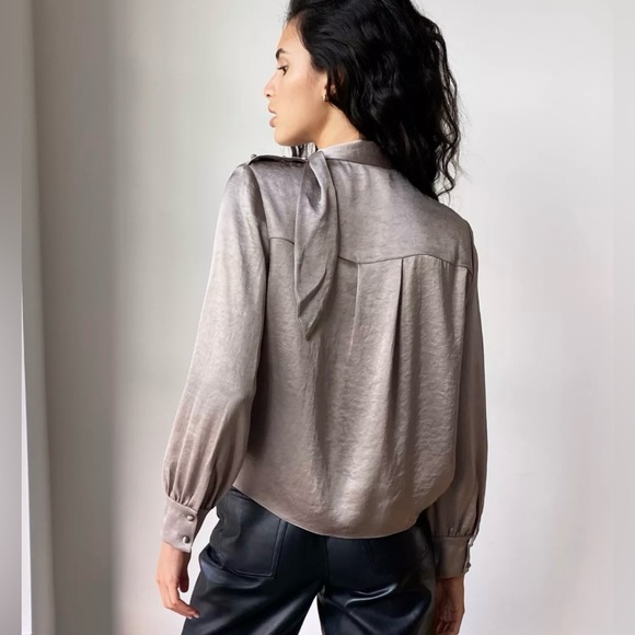 ARITZIA WILFRED Trapeze Blouse in Pine Bark - Picture 3 of 15